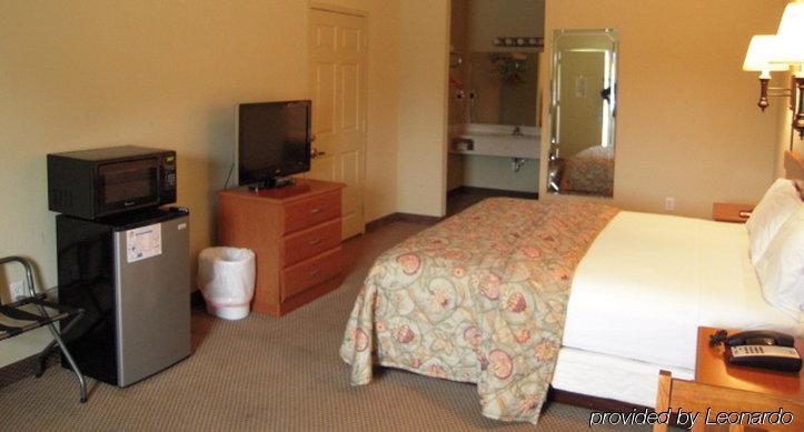 City Heart Inn & Suites Piedmont 外观 照片