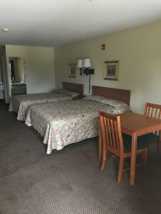 City Heart Inn & Suites Piedmont 外观 照片